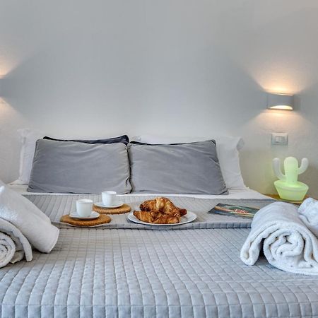 Izzhome Cozy Sunflowers พูลา ภายนอก รูปภาพ