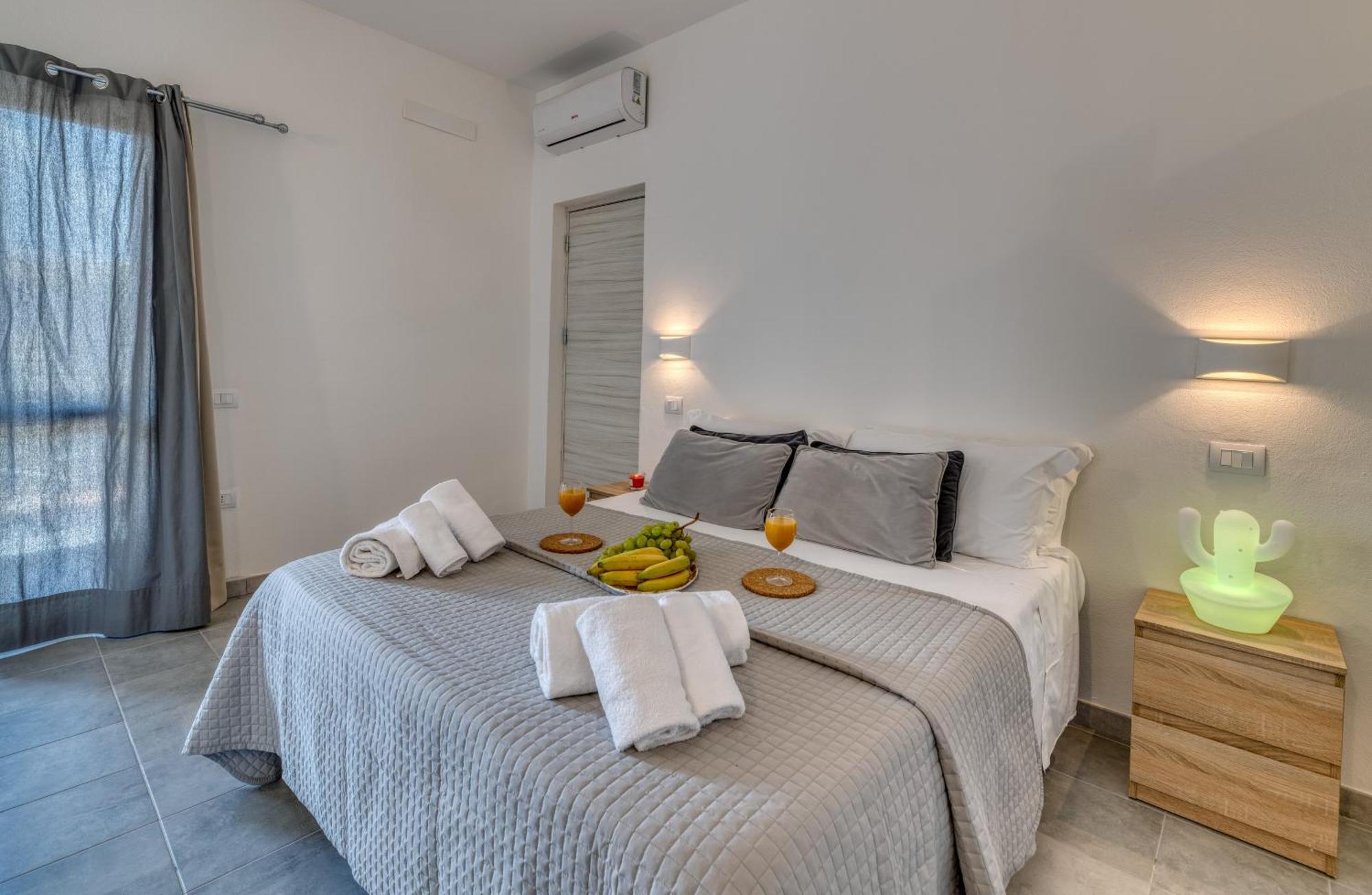 Izzhome Cozy Sunflowers พูลา ภายนอก รูปภาพ