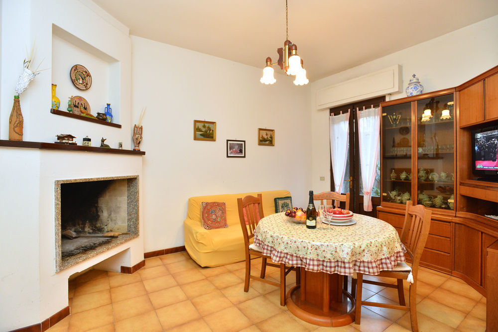 Izzhome Cozy Sunflowers พูลา ภายนอก รูปภาพ
